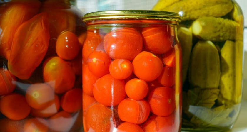 Тот самый вкус из детства как в СССР: идеальный рецепт маринованных томатов
