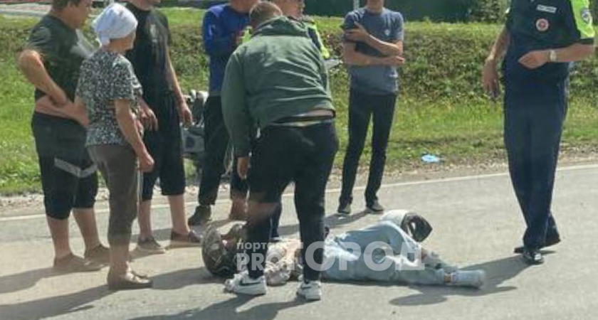 В Чебоксарском районе столкнулись девушка на мотоцикле и легковушка