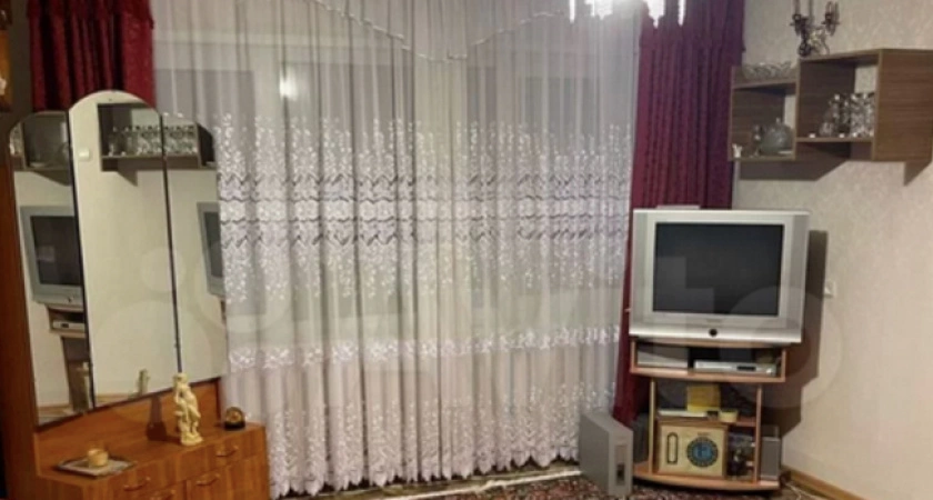 Фото к статье: Не развалюха, а солидное жилье: где в России купить квартиру с мебелью и ремонтом всего за 100 тысяч рублей