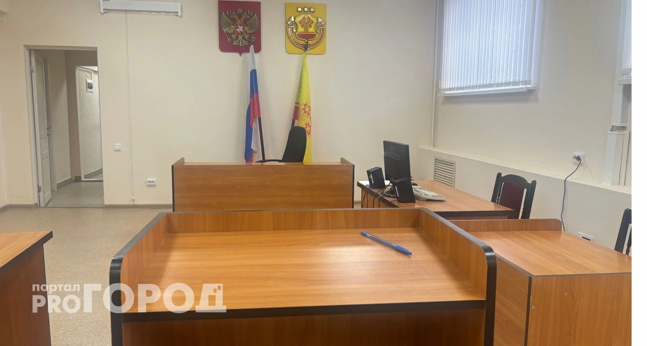 Фото к статье: В Новочебоксарске водитель стройфирмы обогатился на служебном бензине на два миллиона