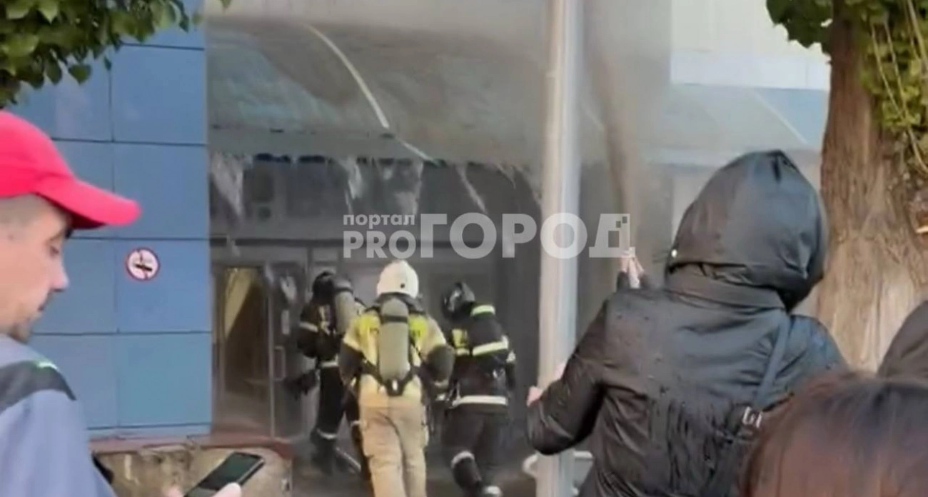 Фото к статье: Главные новости Чебоксар 25 октября: пожар в ТЦ, снегопады