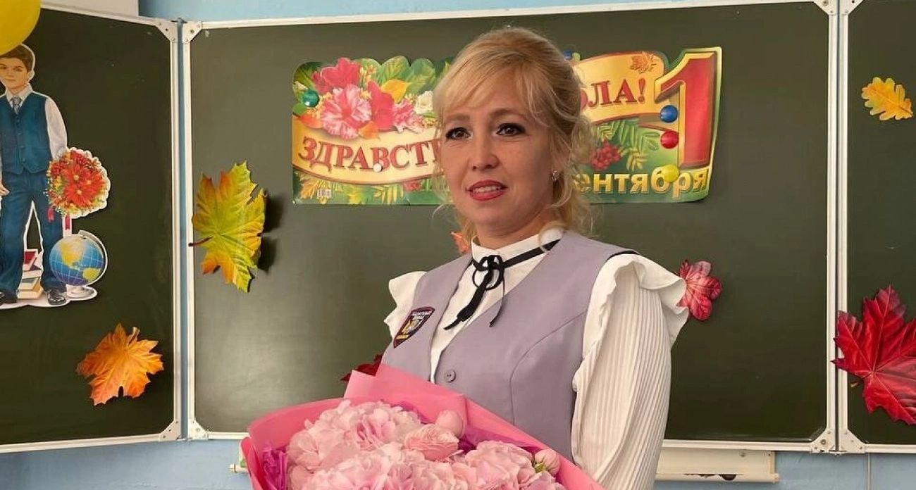 Фото к статье: “Учит не сдаваться, преодолевать трудности и идти к своей цели”: школьница рассказала о любимом учителе