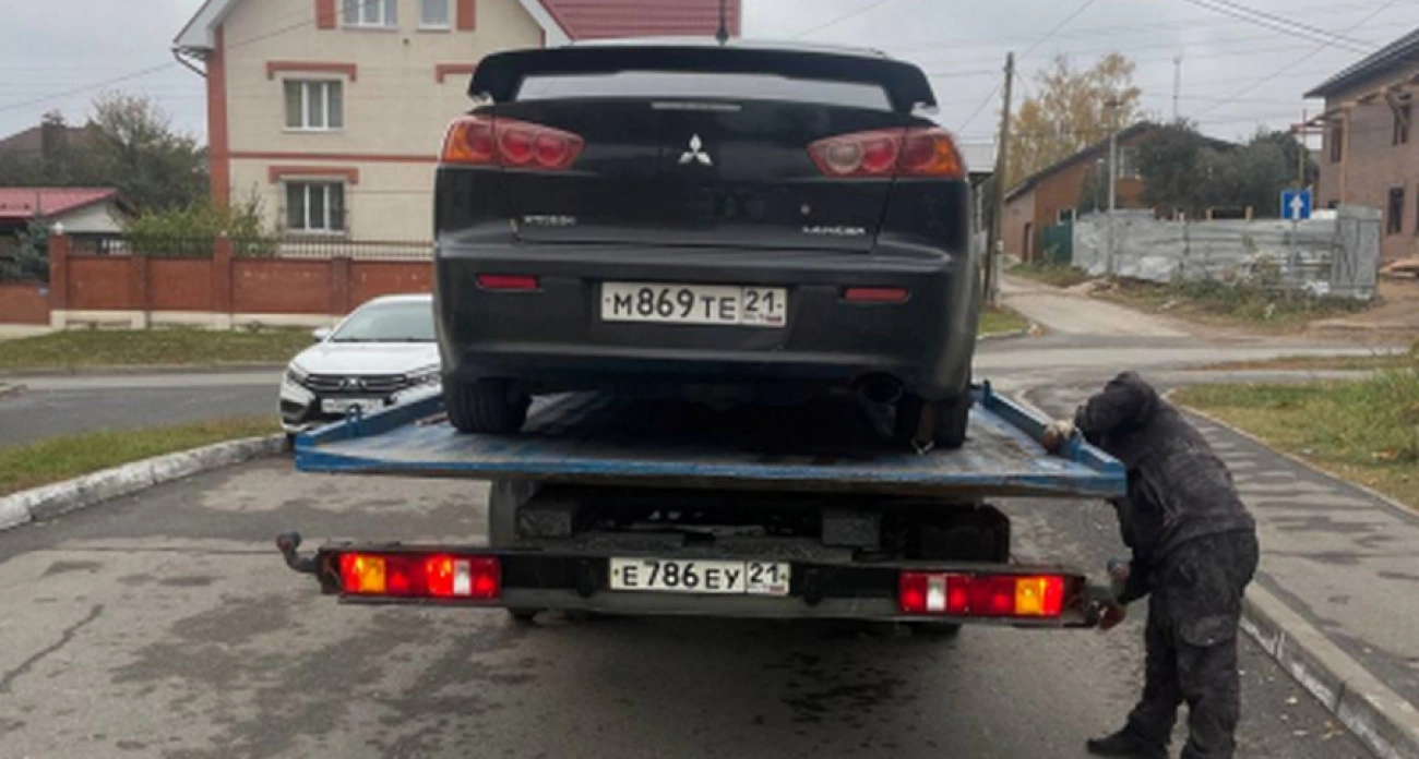 Фото к статье: Чебоксарец за рулем маминой иномарки совершил пять нарушений за одну поездку