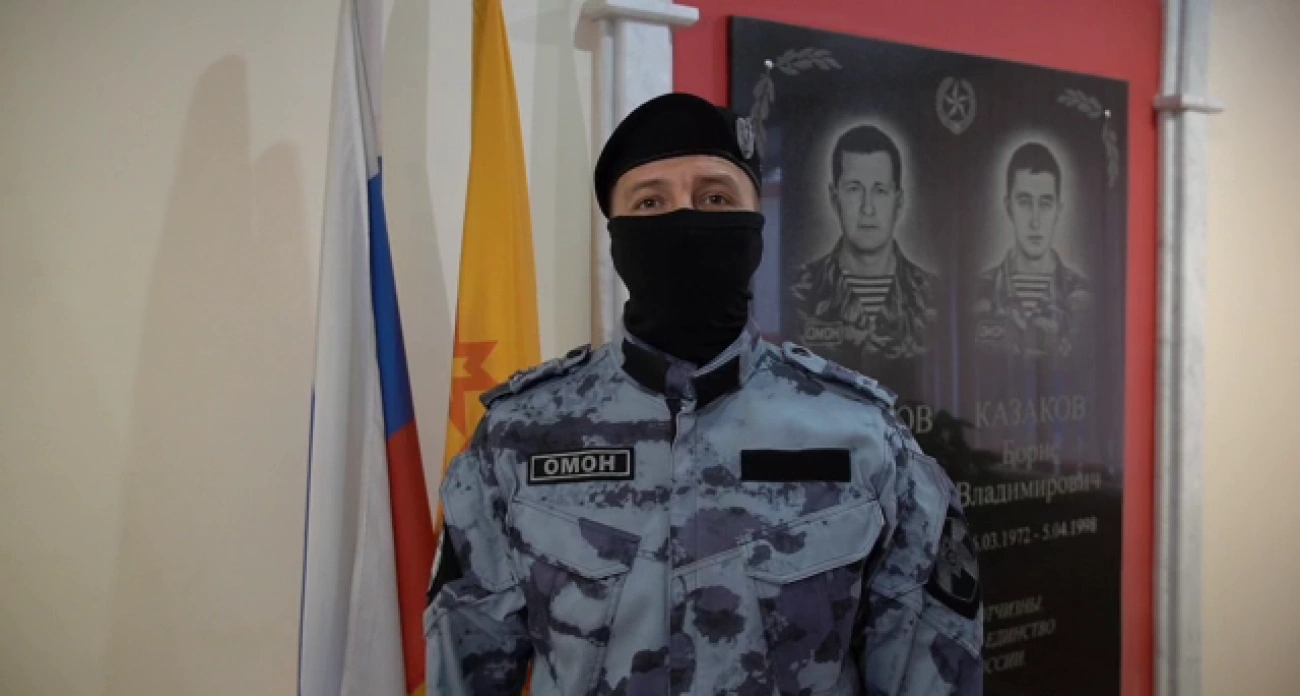 Фото к статье: Росгвардейцы Чувашии записали поздравление ко Дню сотрудника органов внутренних дел России