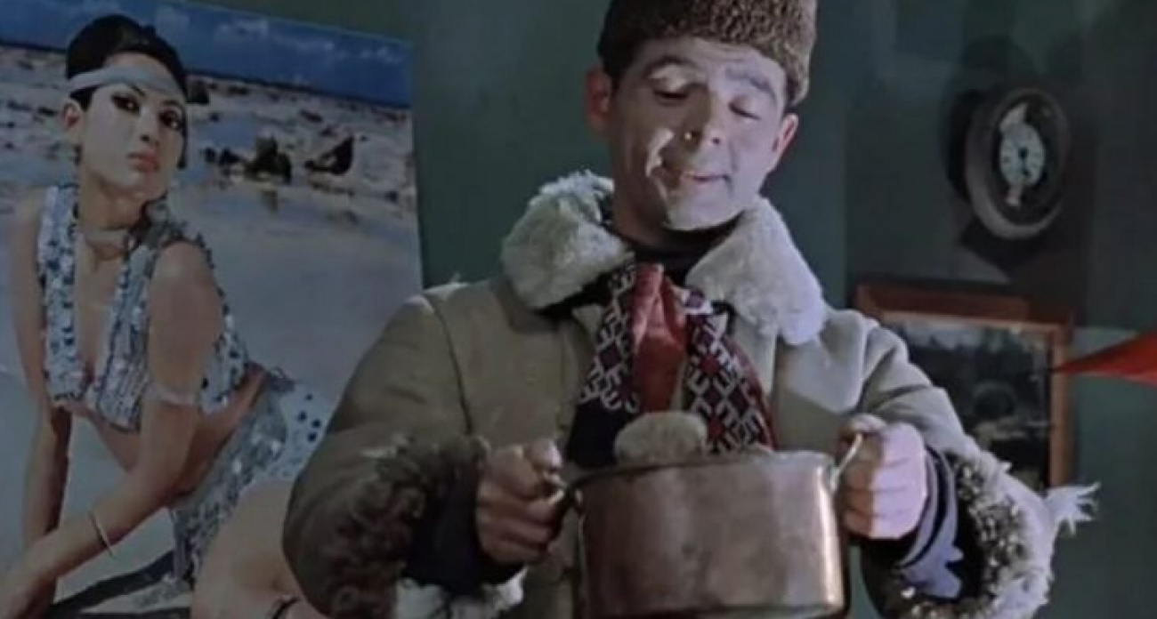 Кушать подано, садитесь: продолжите эту и еще девять других реплик легенд советского кино - тест для знатоков 