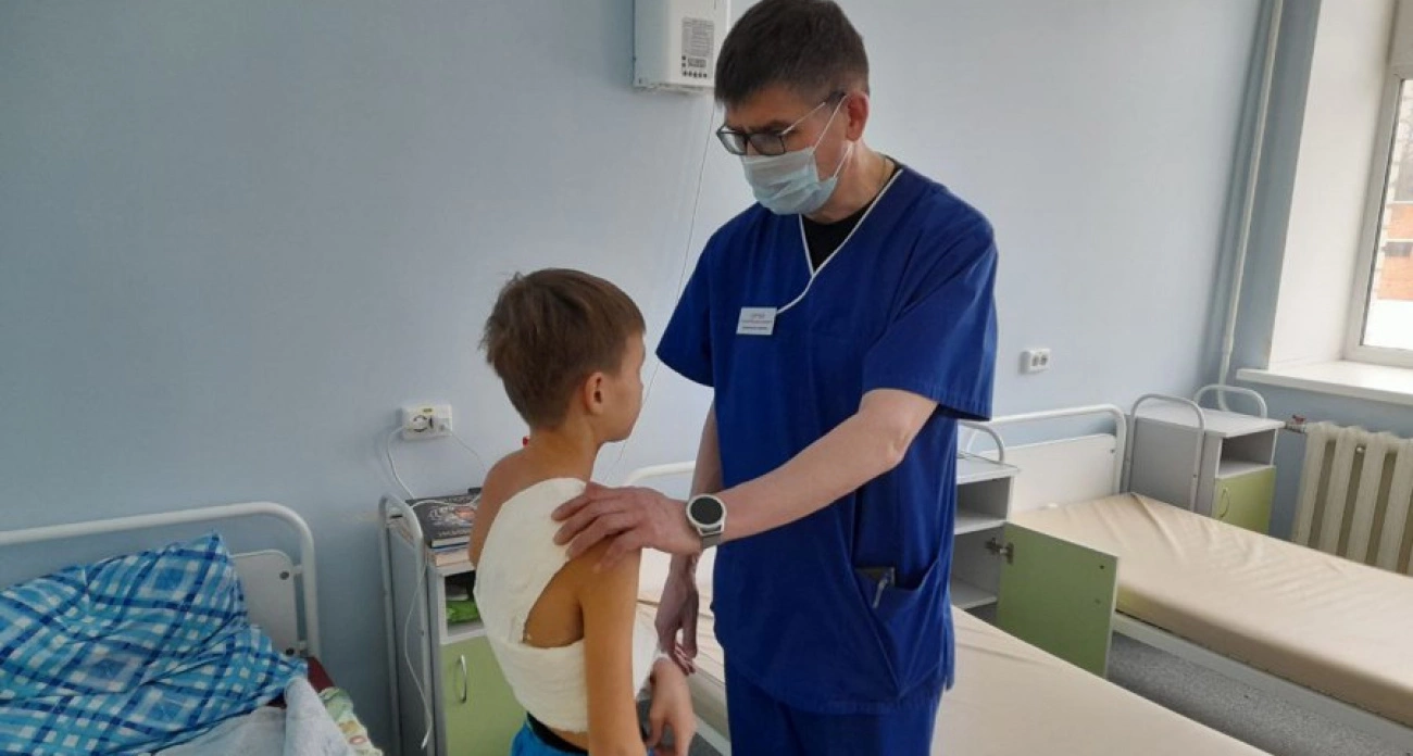 Фото к статье: Катание на ватрушках обернулось для девяти детей из Чувашии госпитализацией в больницу