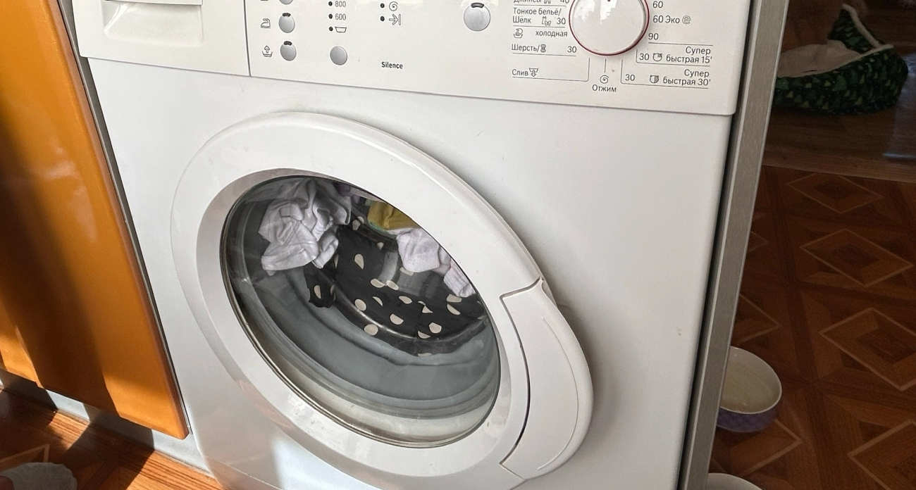 Вы совершаете эту ошибку из раза в раз: это действие при стирке уничтожает одежду 