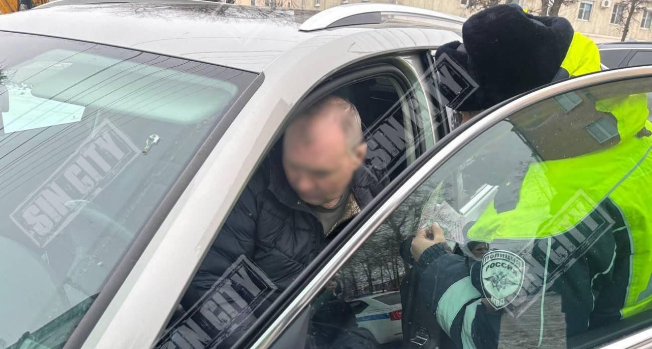 В Чебоксарах пьяного водителя подвел внутренний автопилот: выехал на встречку и столкнулся с другим авто