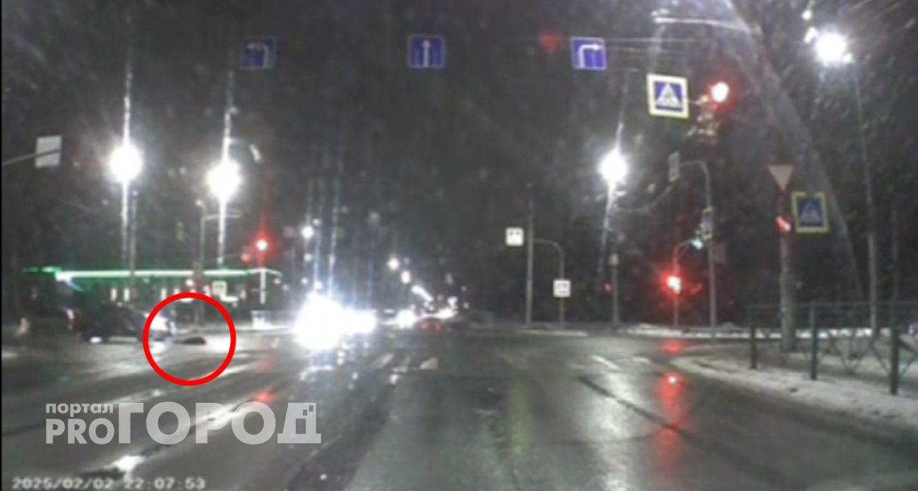 В Чебоксарах сбили пешехода, перебегавшего дорогу на красный