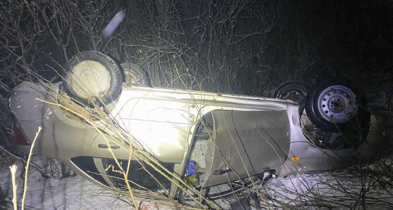  В Чувашии на М-7 Lada Granta улетела в кювет: погиб пассажир