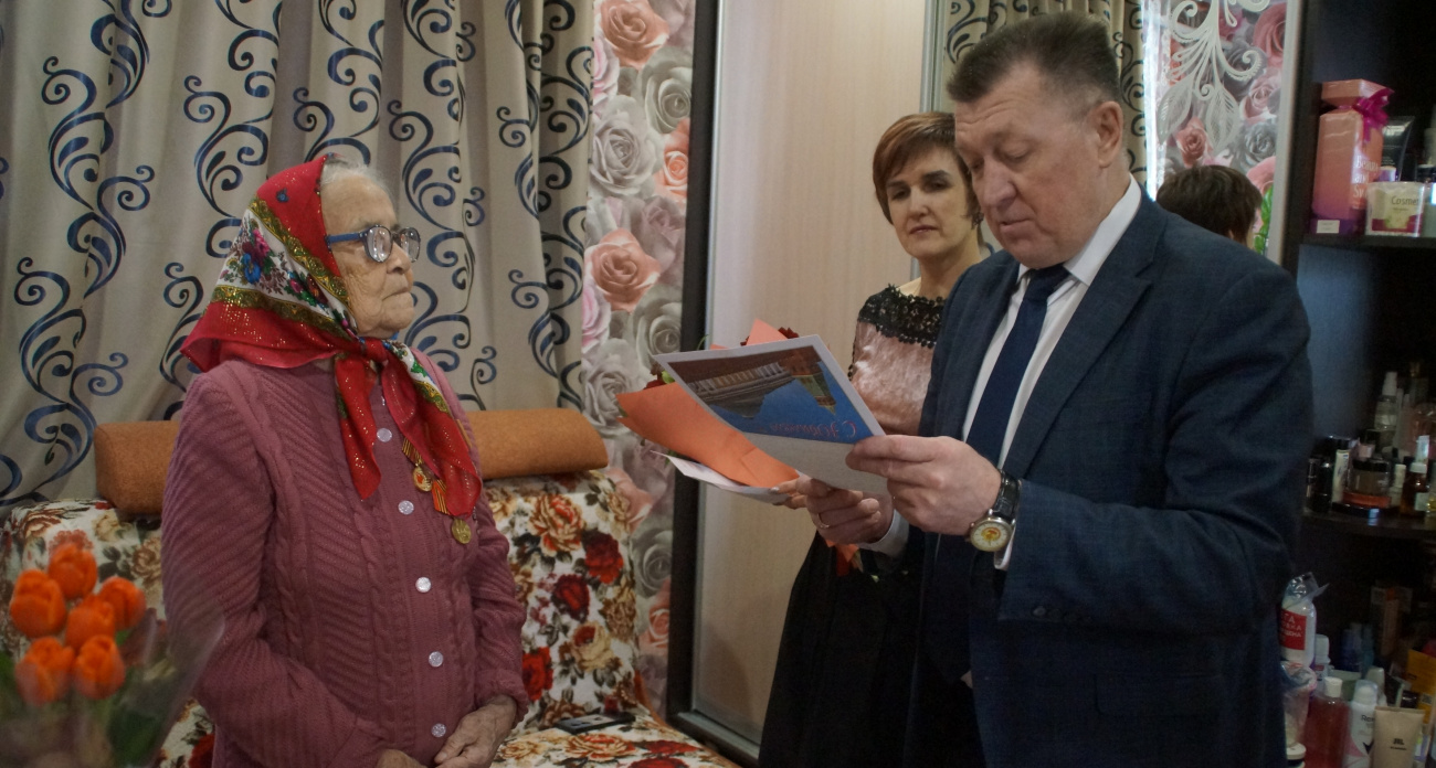 Жительница Чувашии бодро отметила 100-летний юбилей и раскрыла свой секрет долголетия