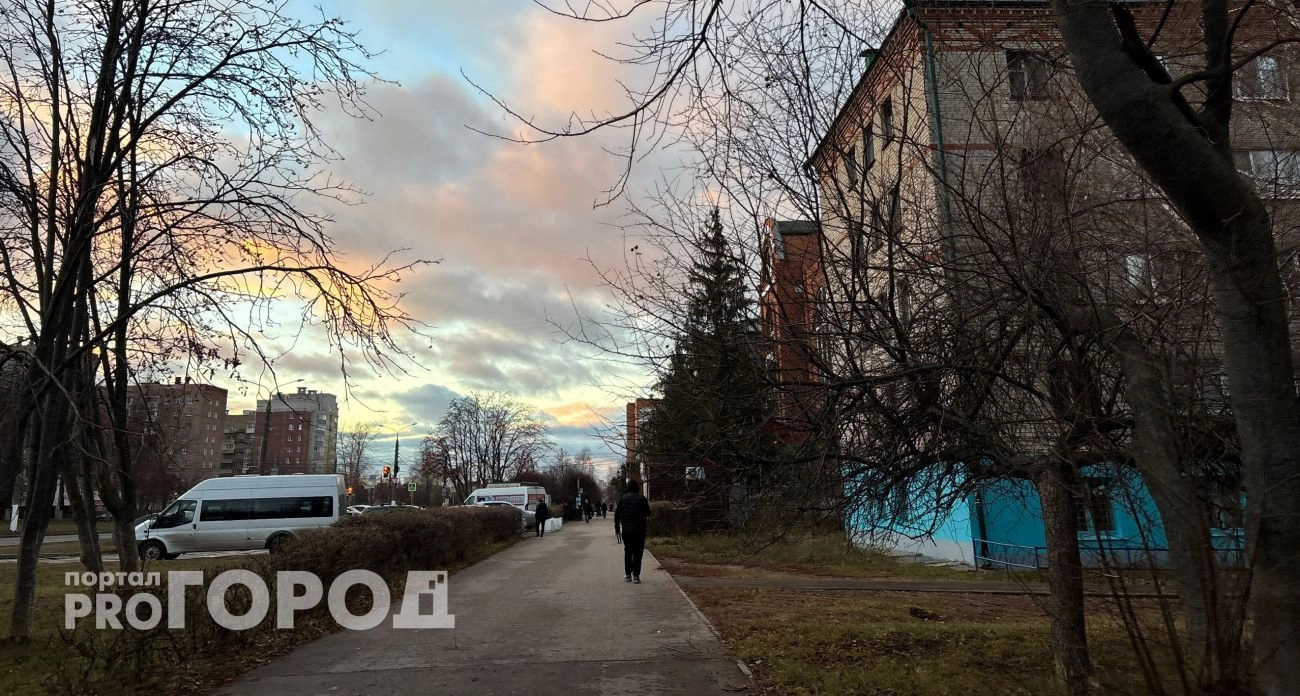 Фото к статье: В Чебоксарах из-за халатности чиновников сирота больше пяти лет не может получить квартиру