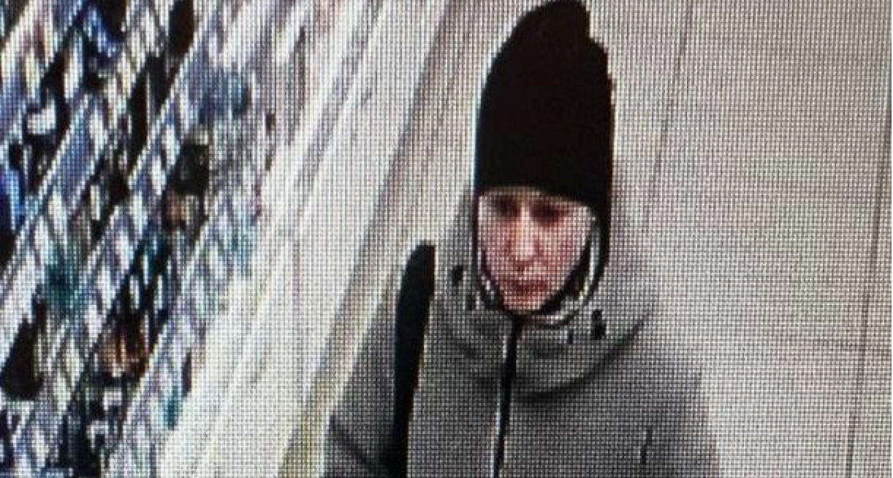 Фото к статье: В Чебоксарах ищут женщину, которую заподозрили в преступлении