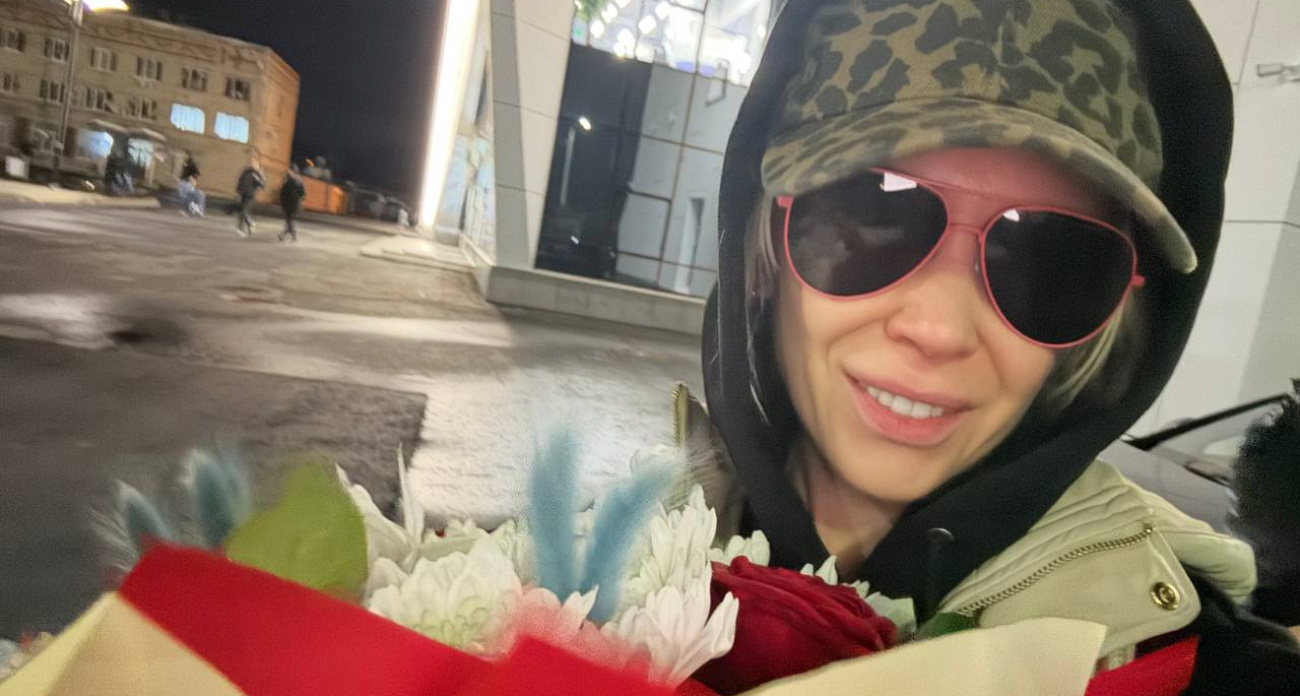 Фото к статье: Екатерина Мизулина прилетела в Чебоксары: "Чувашия встречает сильным ветром"