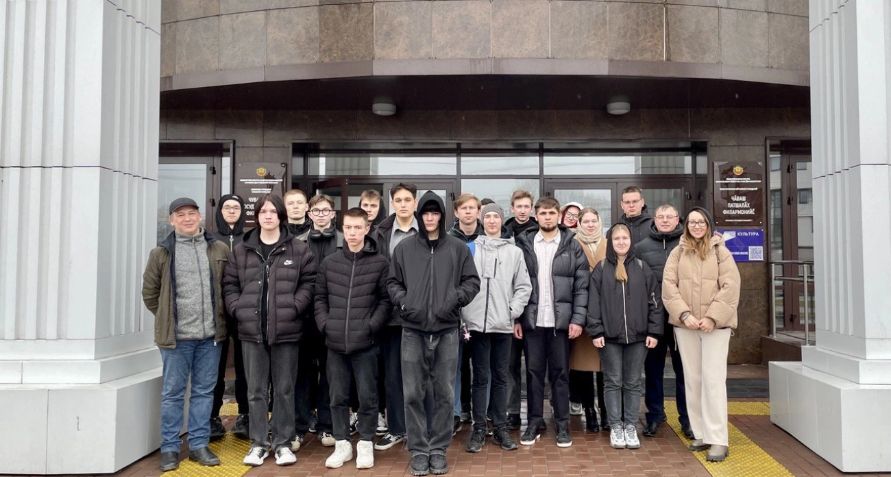 Фото к статье: «ЭнергосбыТ Плюс» провел более 10 образовательных экскурсий для студентов