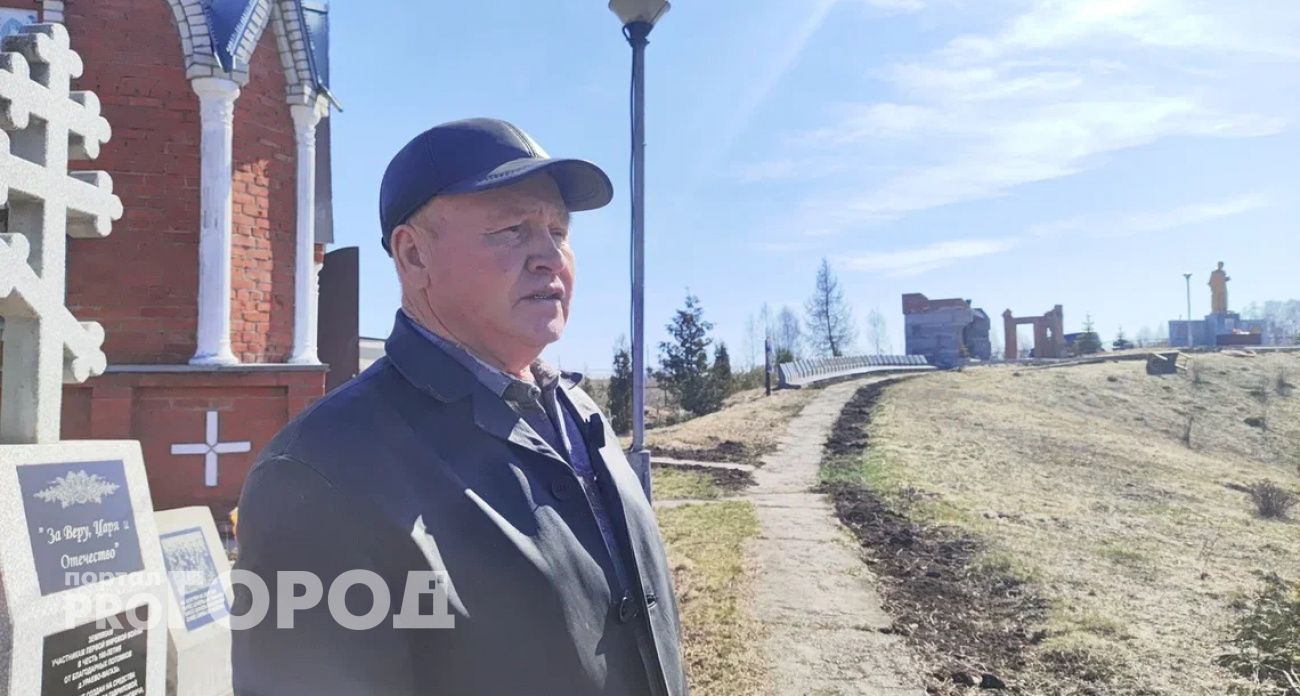 Житель Чувашии отстоял родную деревню от сноса и построил в ней большой мемориал в память о воинах