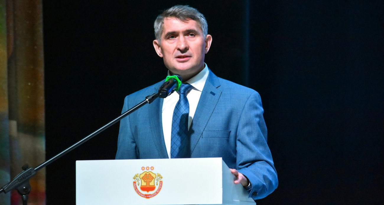 По итогам закрытой встречи с Николаевым политологи пророчат ему победу на выборах: "Для него Чувашия – центр мира"