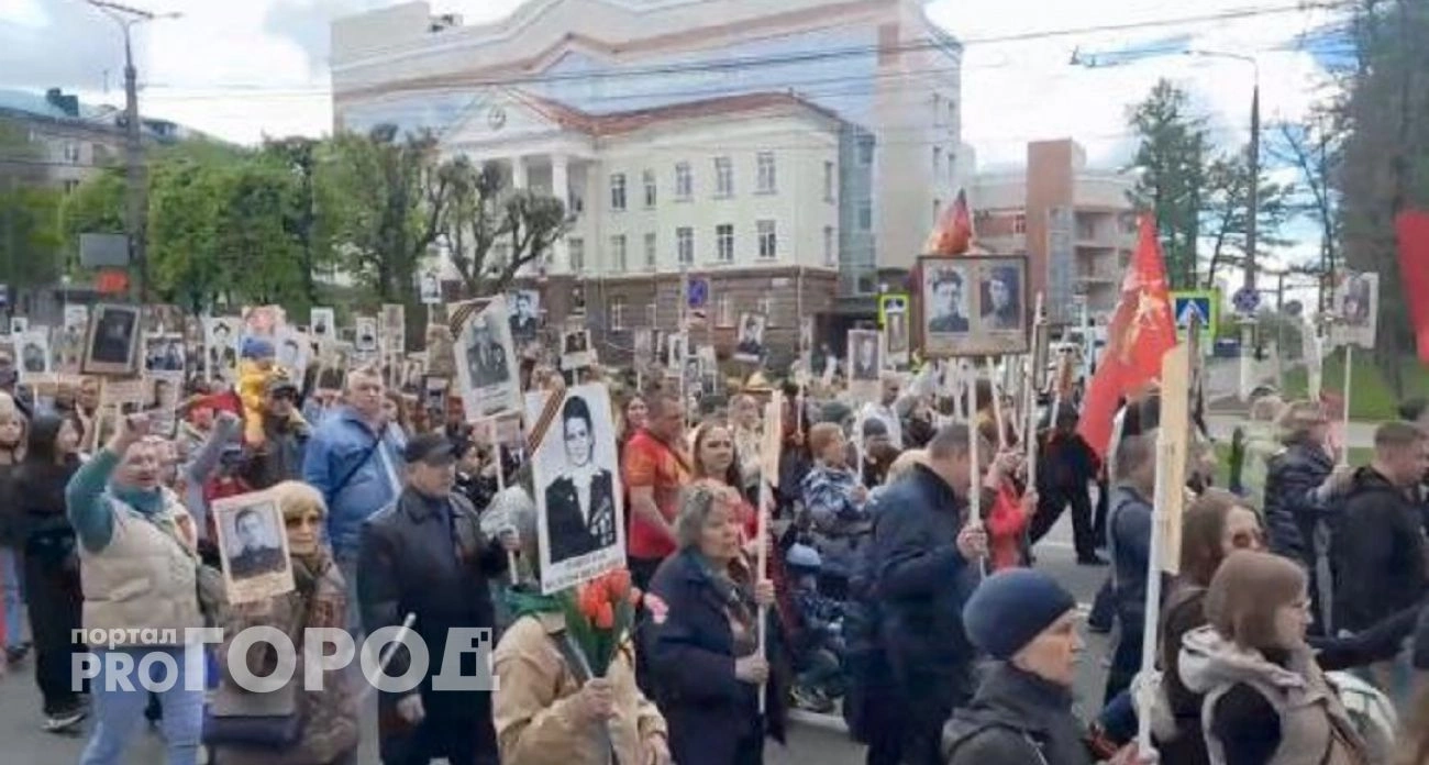 Фото к статье: На шествие "Бессмертного полка" в Чебоксарах пришли несколько десятков тысяч человек