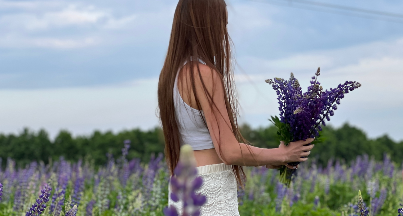 Овны проведут день в кругу друзей, а Львов ждут сюрпризы дома