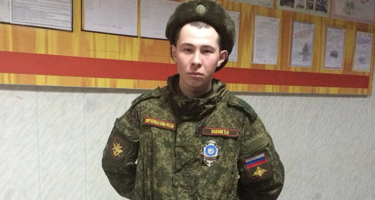 Фото к статье: В Чувашии простились с 28-летним мобилизованным бойцом СВО: остались жена и маленький ребенок