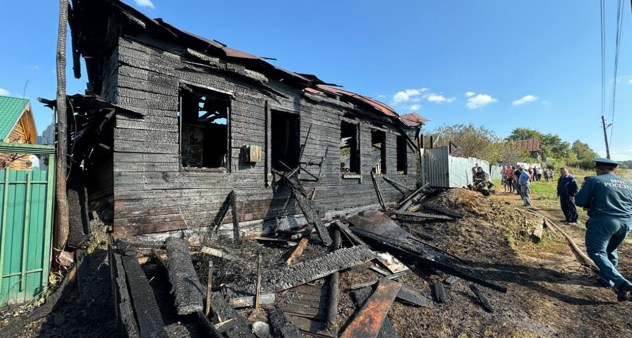 Жительница Чувашии соединила провода болгарки изолентой и учинила пожар, в котором погиб ее маленький внук
