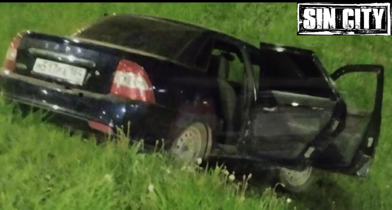 В Чебоксарах лихач спровоцировал полицейскую погоню по ночным улицам города, а потом бросил машину и сбежал