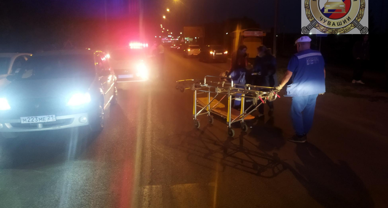 В Батырево молодой водитель на легковушке сбил женщину на переходе 