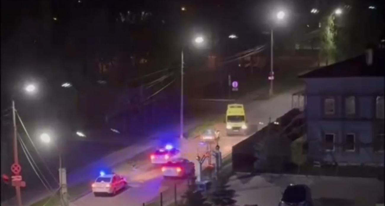 Полицейские Чебоксар отметили поступок водителя скорой помощи, который преградил путь водителю-подростку