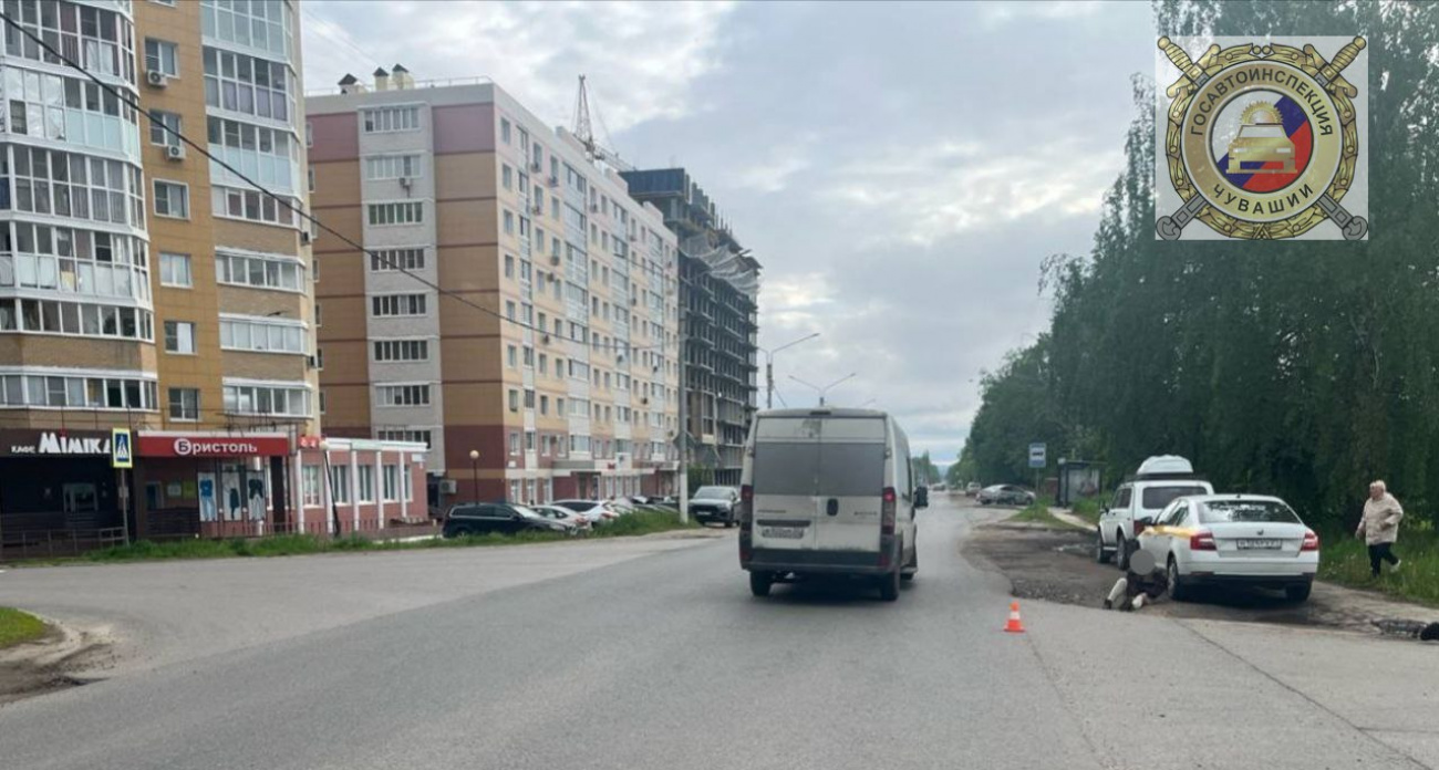 В Новочебоксарске пьяный водитель сбил велосипедиста и скрылся: его нашли на месте другого ДТП 