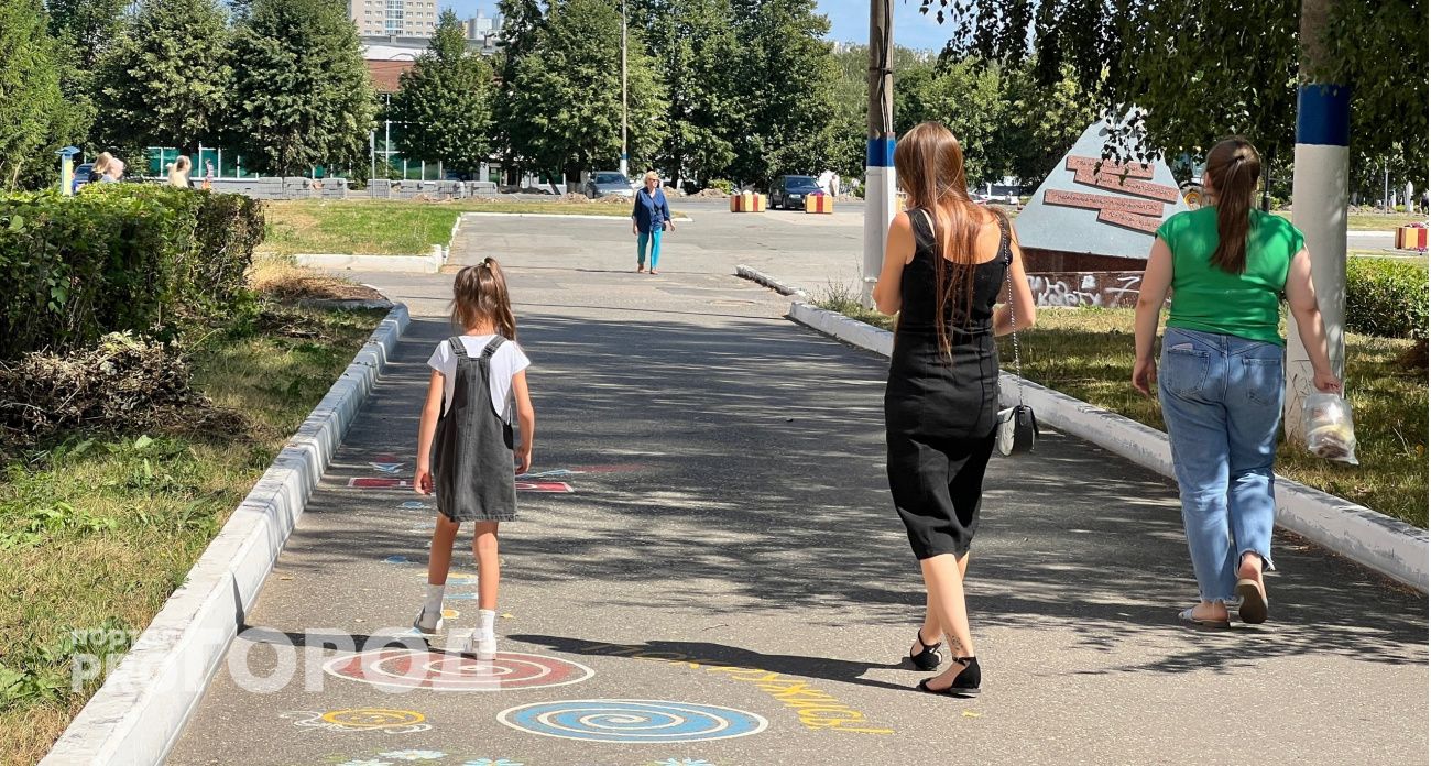 Московские эксперты: после обязательных трат у средней семьи с двумя детьми в Чувашии остается 27 тысяч рублей 