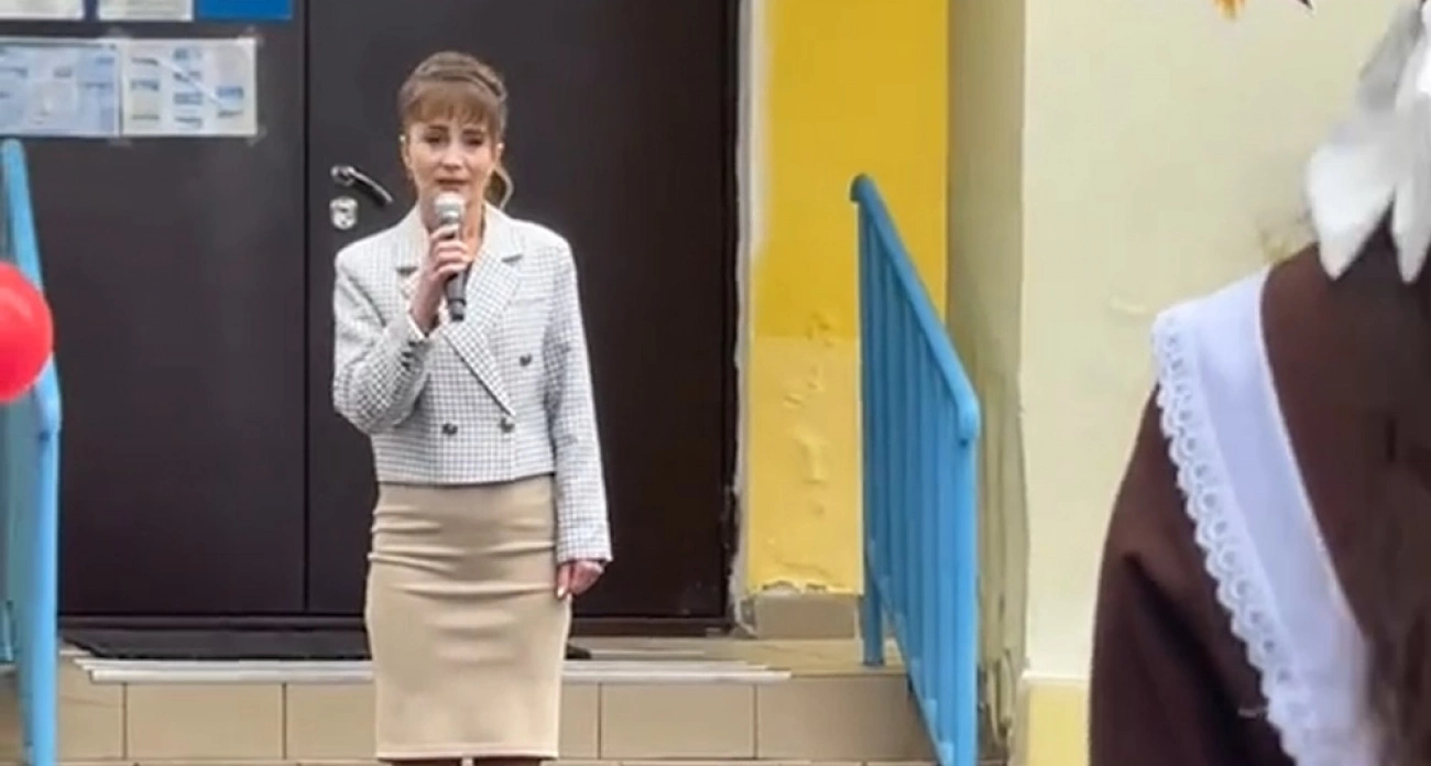 Чебоксары: директор школы опровергает обвинения в травле, Михалков открыл музей вышивки – главные новости за 26.05.2025