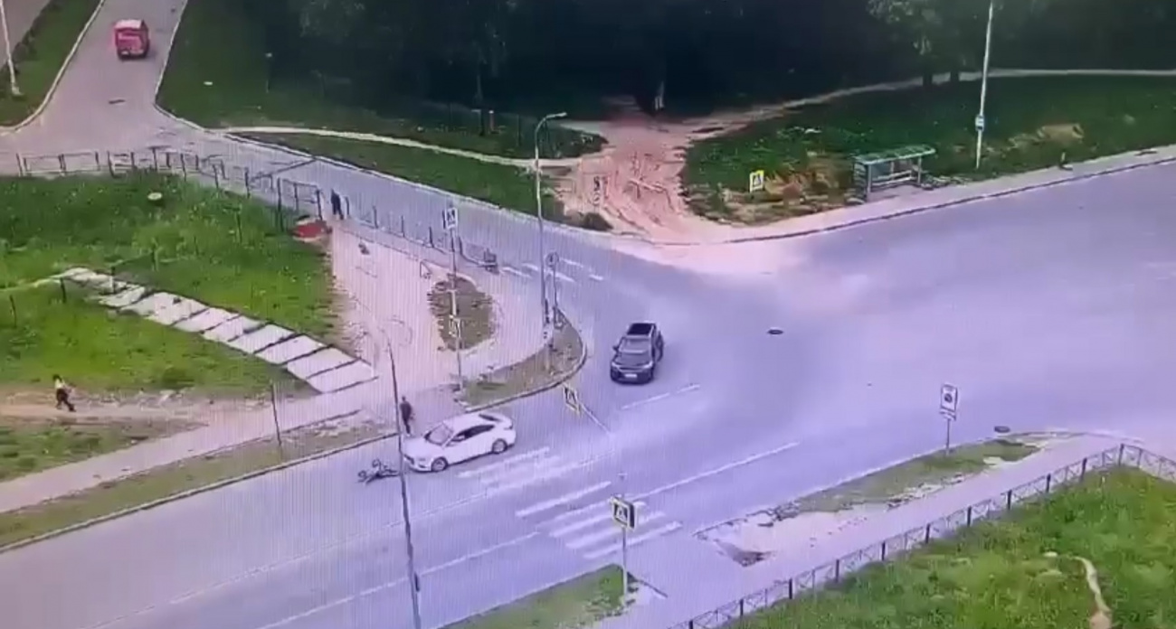 В Чебоксарах ребенок попал под колеса автомобиля на пешеходном переходе