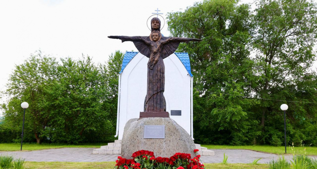 Скульптура Богоматери, ужаснувшая чебоксарцев, появилась еще в одном регионе
