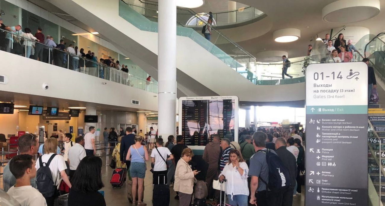 Пассажирам задержанных рейсов Чебоксар и других городов обещают помочь транспортные прокуроры