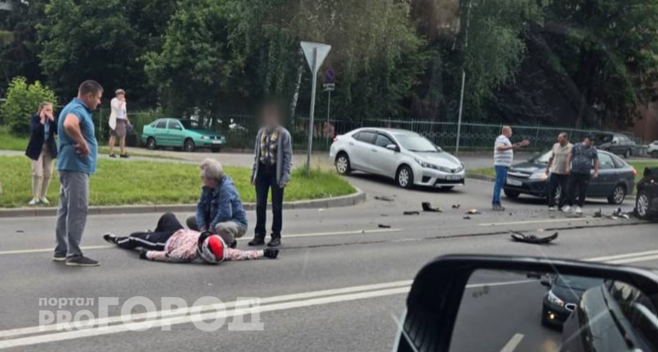 В Чебоксарах водитель легковушки сбил мотоциклиста