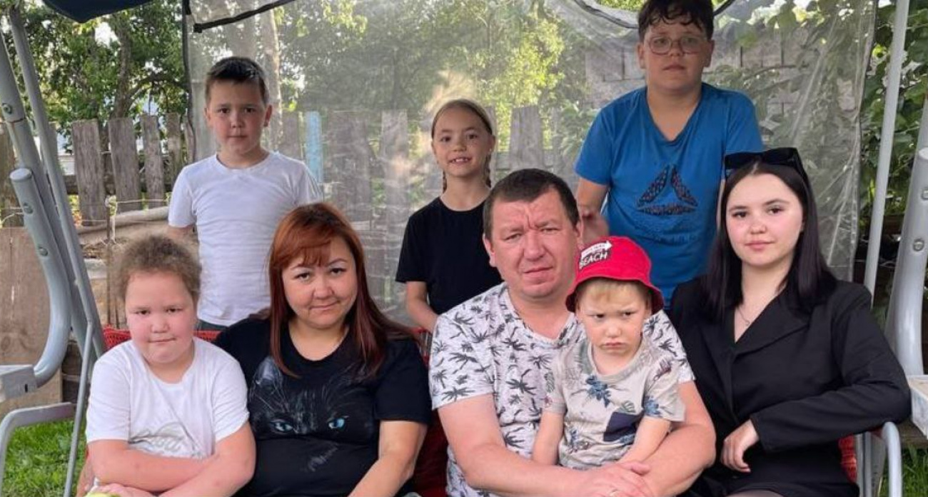 Многодетная семья из Чебоксар получила долгожданную медаль родительской славы благодаря публикации в "Про Город"