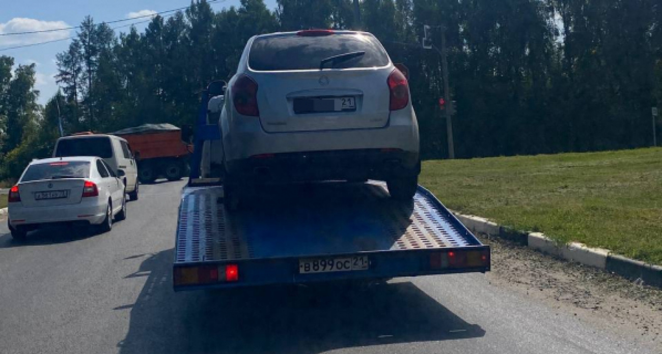 Житель Чувашии без спросу поехал кататься на корейском авто своего начальника