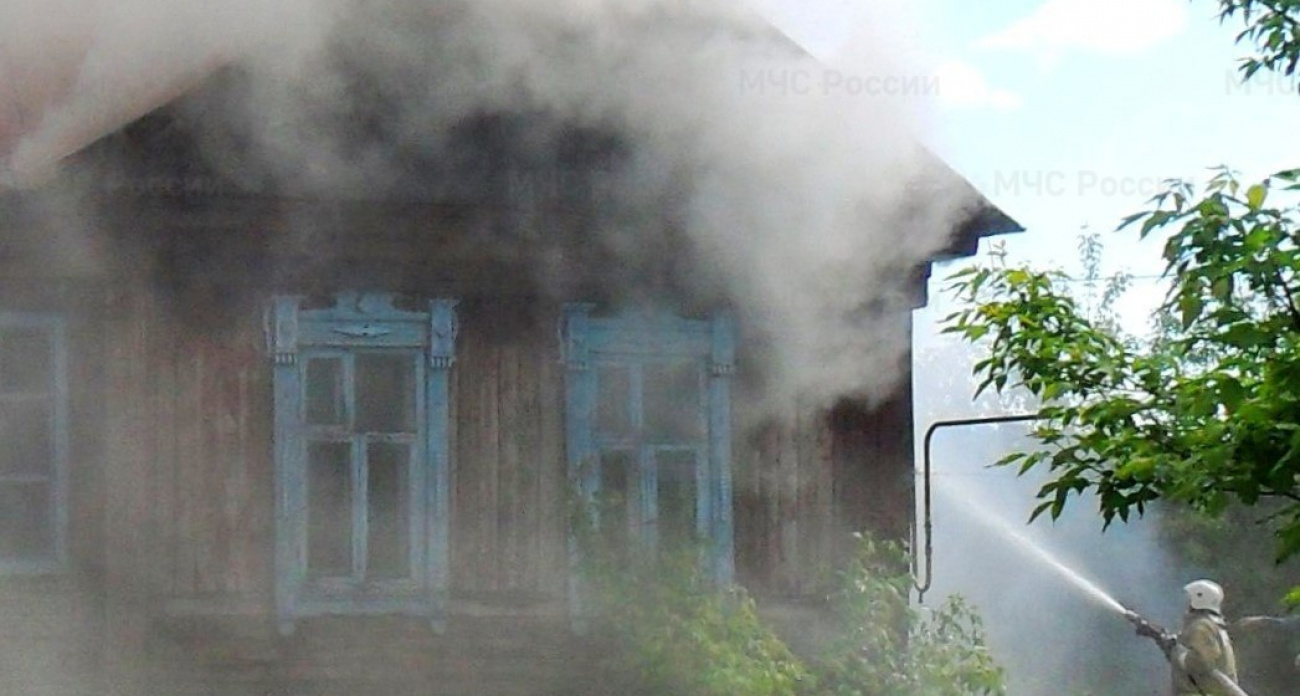 Житель Чувашии попал в больницу с ожогами после пожара