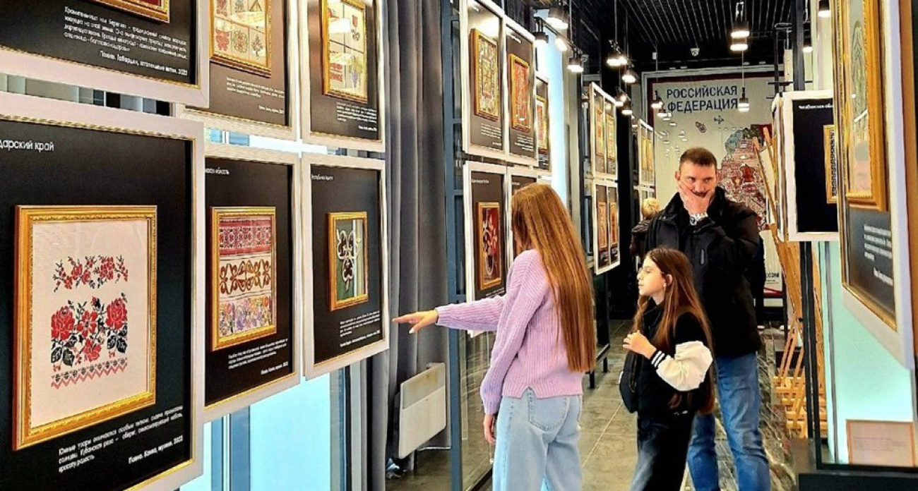 Музей вышитой карты России в Чебоксарах посетили жители 26 регионов страны