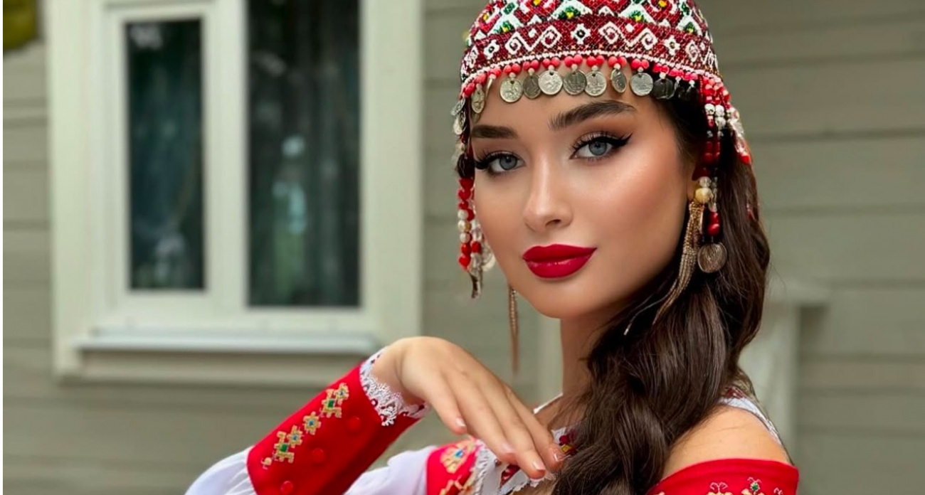 Медик из Чебоксар получила корону красавицы и 450 000 рублей на фестивале в Крыму