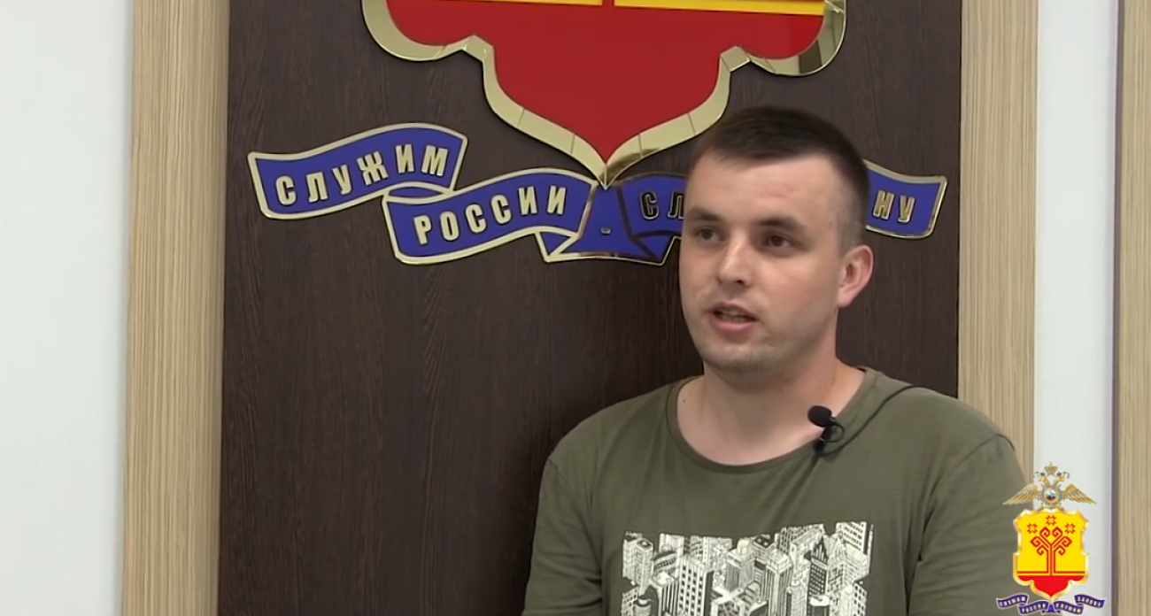 Таксист из Чебоксар спас деньги старенькой бабушки, которая могла остаться лишь с 400 рублями в кармане