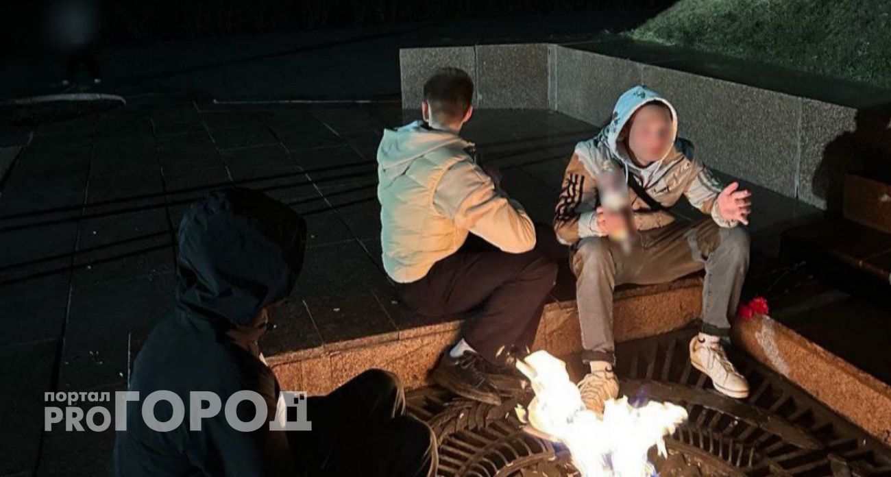 Подростки в Чебоксарах ответят в суде за осквернение памятника Победы