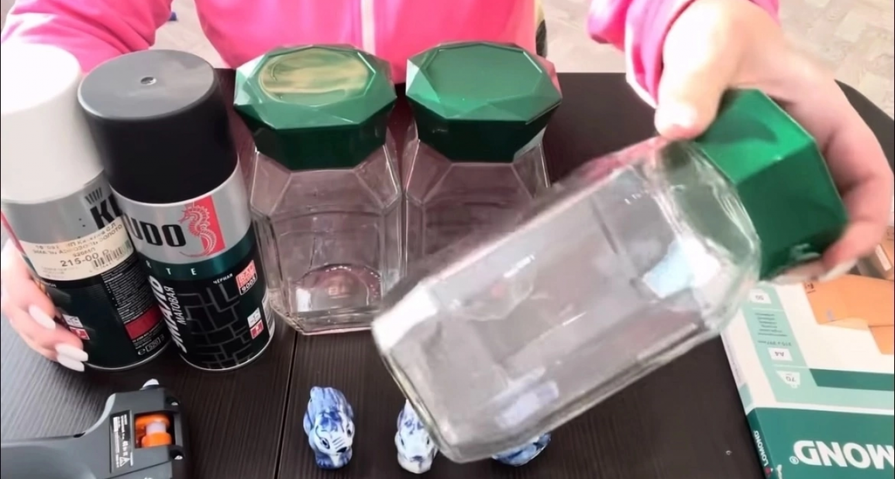 Банки из-под кофе теперь не выбрасываю: здорово выручают в хозяйстве