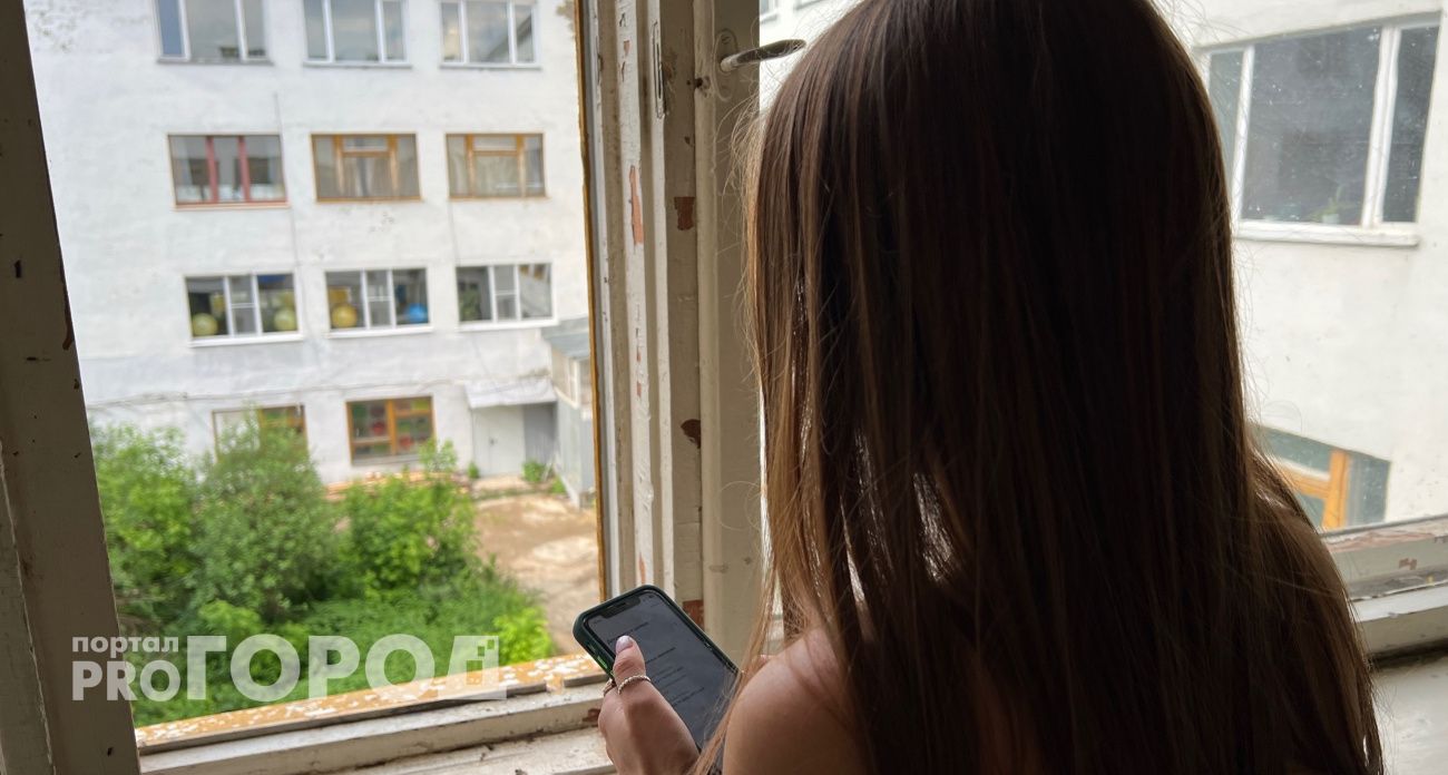 Учительница стала жертвой мошенника и потеряла четыре миллиона, оформив кредиты на себя и родителей в Чебоксарах