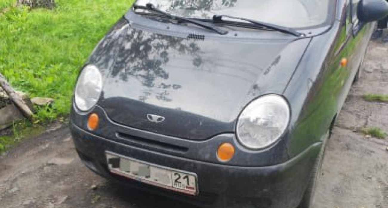 В одном из дворов Алатыря автомобиль наехал на двухлетнего ребенка