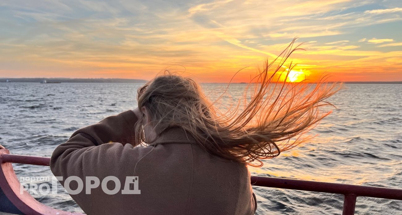 В Чувашии усиливается ветер: МЧС выпустило предупреждение