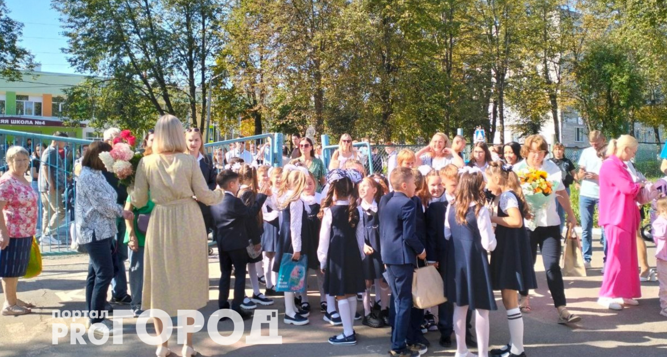 Революция в школьной программе: школьникам урежут английский, чтобы научить "традиционным ценностям" 