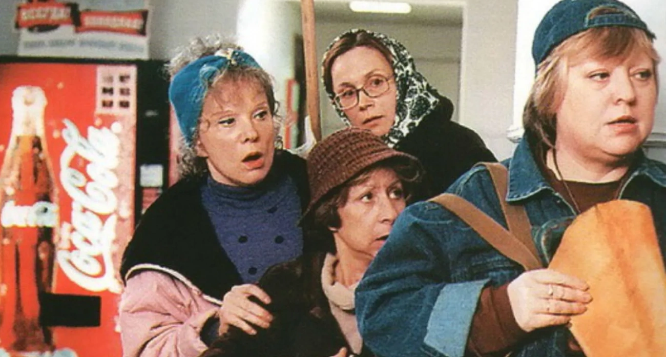 Запомните эту фразу из фильма Рязанова, она спасет вам жизнь: "Тряпка промаслена! Может самовозгореться"  