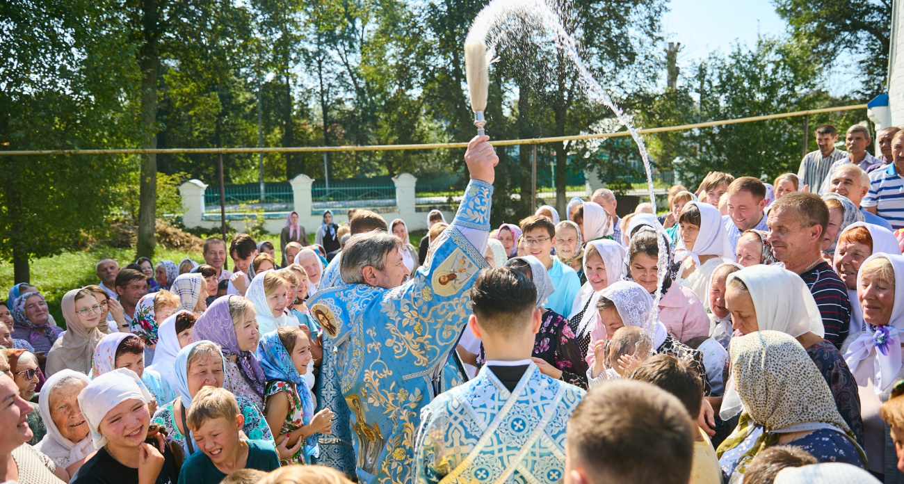 В какие дни чебоксарцы могут посетить службы с митрополитом Савватием