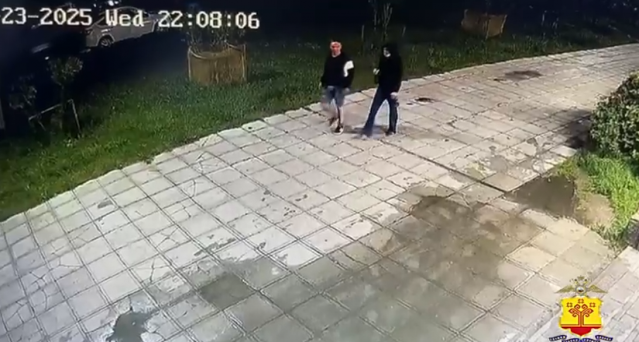 В Чебоксарах разыскивают двоих мужчин, которых запечатлела камера
